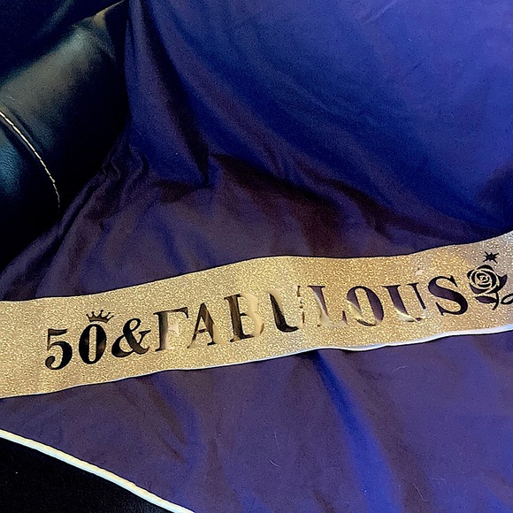 50th Crown and Sash. Very Glamorous- Rose Gold hue… - Picture 6 of 6